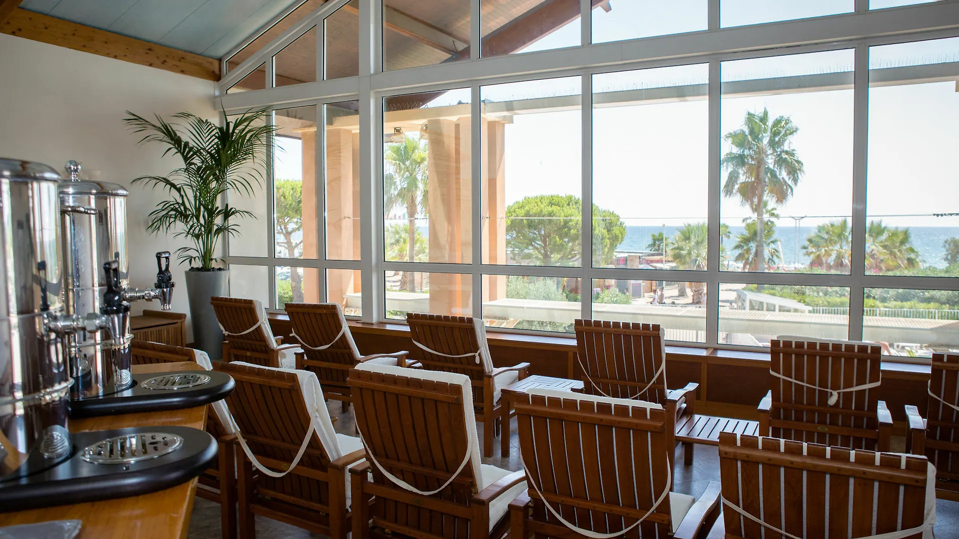 Mercure Thalasso & Spa Port Fréjus 4*,