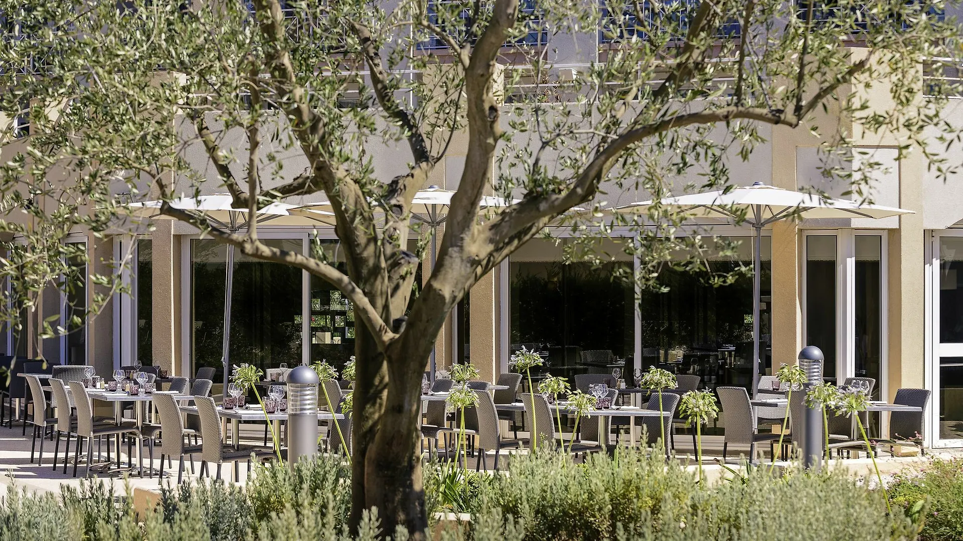 Mercure Thalasso & Spa Port Frejus 4*,  France